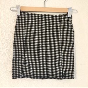 Girls Full Tilt Black and Cream Check Mini Skirt Size Medium